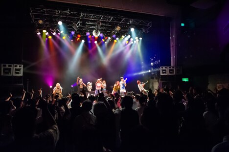 lyrical school「DAY 2 TOUR」東京・Spotify O-WEST公演の様子。（撮影：須古恵）