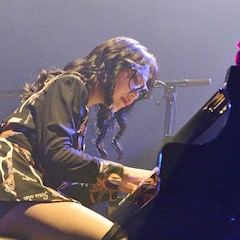 五条院凌が町田でツアー完走、コンサート定番曲「孤高の惑星」配信リリース