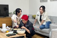 左から武藤潤（原因は自分にある。）、田中洸希（SUPER★DRAGON）、吉田仁人（M!LK）。(c)「DAN! DAN! EBiDAN!」製作委員会