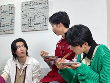 「ダンエビホームパーティー」の様子。(c)「DAN! DAN! EBiDAN!」製作委員会