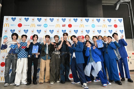 RIIZEと超特急。