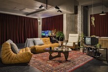 「SEVENTEEN's Airbnb」の様子。