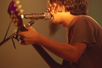 田中ヤコブ（Vo, G / 家主）（撮影：今井駿介）