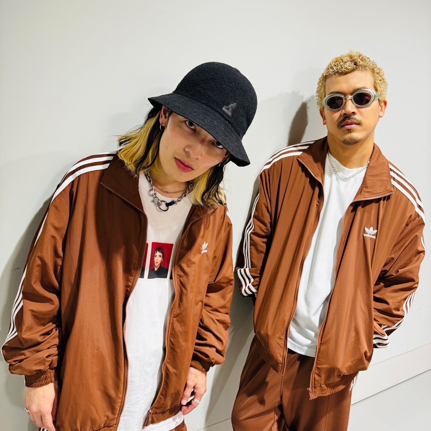 NIKO NIKO TAN TAN