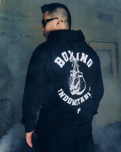 辰吉丈一郎のスペシャルアイテムを着用したACE COOL。