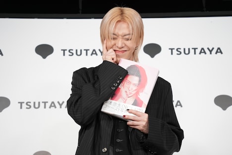 かわいい表情を披露するユウタ（NCT 127）。