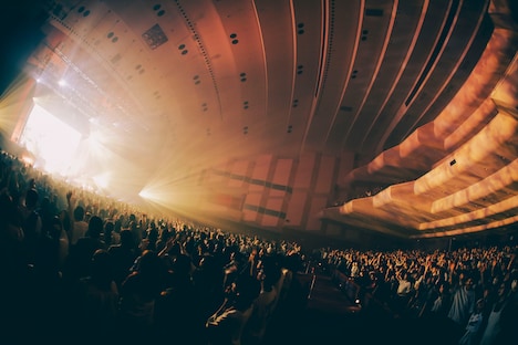 「なとり 2nd ONE-MAN LIVE『劇場～再演～』」の様子。（撮影：タマイシンゴ）