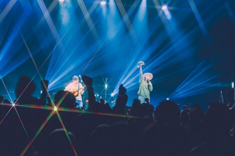 「吉田山田15周年記念 大感謝祭 2Days」初日公演の様子。（撮影：白石達也）