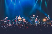 「吉田山田15周年記念 大感謝祭 2Days」2日目の様子。（撮影：白石達也）