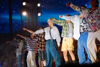 人気画像1位は「世界に挑む藤井風、ロサンゼルスでの1人きりの曲作りにNHKのカメラが密着」より、「NHK MUSIC SPECIAL 藤井風 ～登れ、世界へ～」場面写真。（写真提供：NHK）