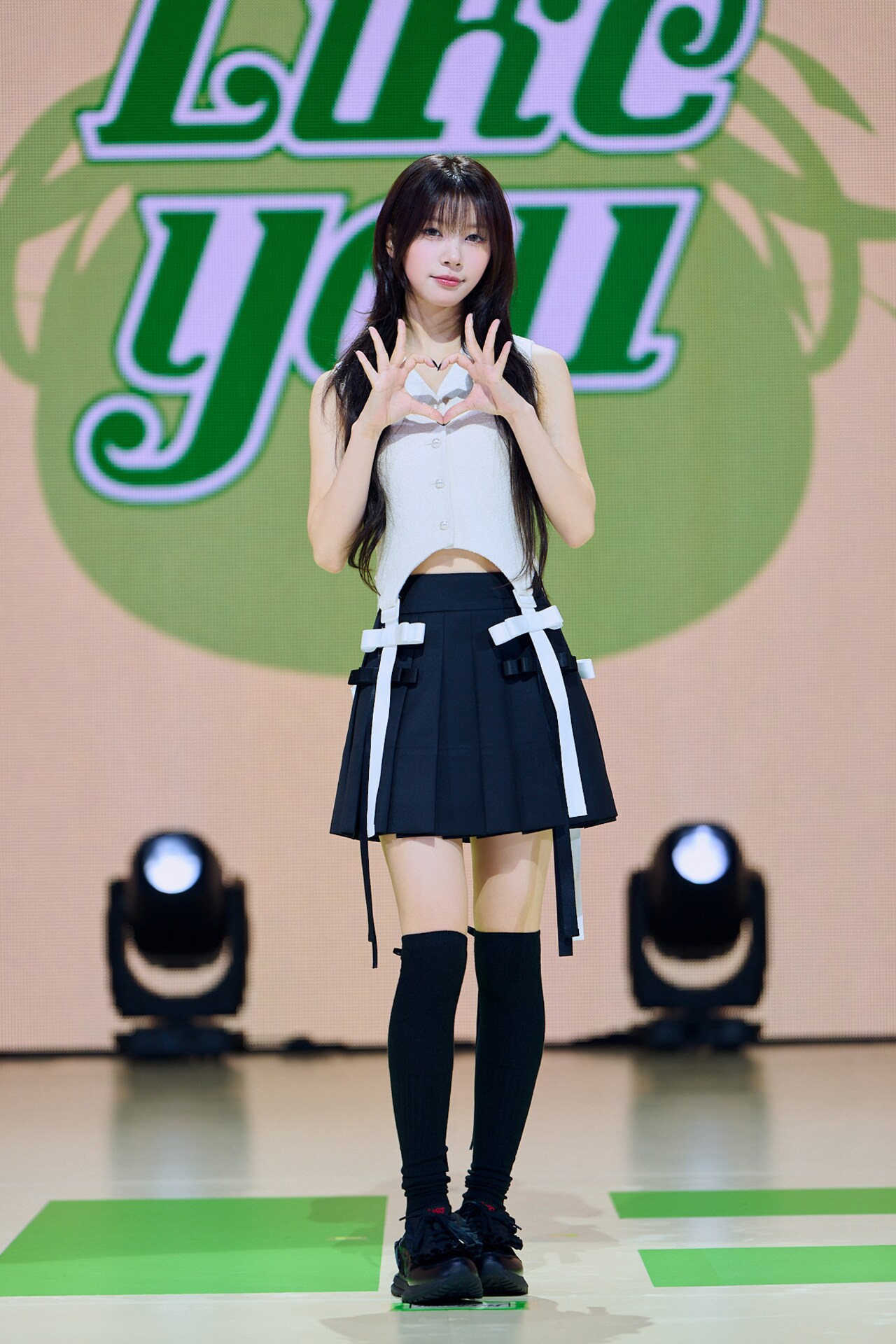 ILLIT モカ　MOKA あっちむいてほい　オフラインイベント 負ける ILLIT オフラインイベント モカ mo:ka__latte on X: