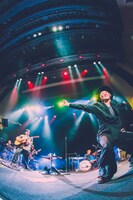 「吉田山田15周年記念 大感謝祭 2Days」2日目の様子。（撮影：白石達也）