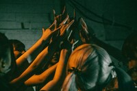 MARUKADO日本武道館フリーライブ「100年のイントロ」の様子。