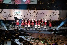 MARUKADO日本武道館フリーライブ「100年のイントロ」の様子。