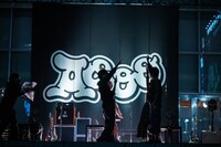 円陣を組むAooo。