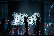 円陣を組むAooo。