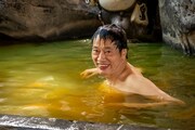 「民王UR(たみおううら)」に出演している遠藤憲一。(c)inspired by 「民王」池井戸潤 / テレビ朝日