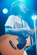 鈴木圭介(フラワーカンパニーズ)(撮影:新保勇樹)