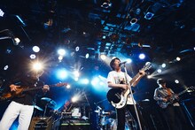 フラワーカンパニーズ（撮影：新保勇樹）