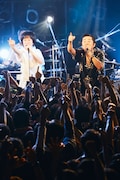 鈴木圭介(フラワーカンパニーズ)と増子直純(怒髪天)。(撮影:新保勇樹)