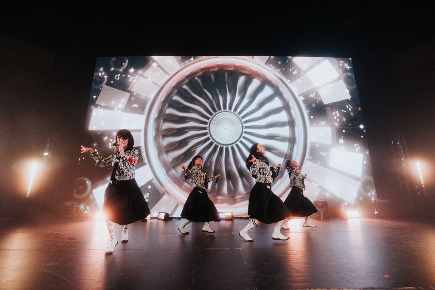 新しい学校のリーダーズ（Photo by Lindsey Blane）