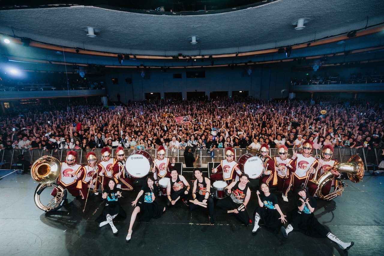 新しい学校のリーダーズの集合写真。（Photo by Lindsey Blane