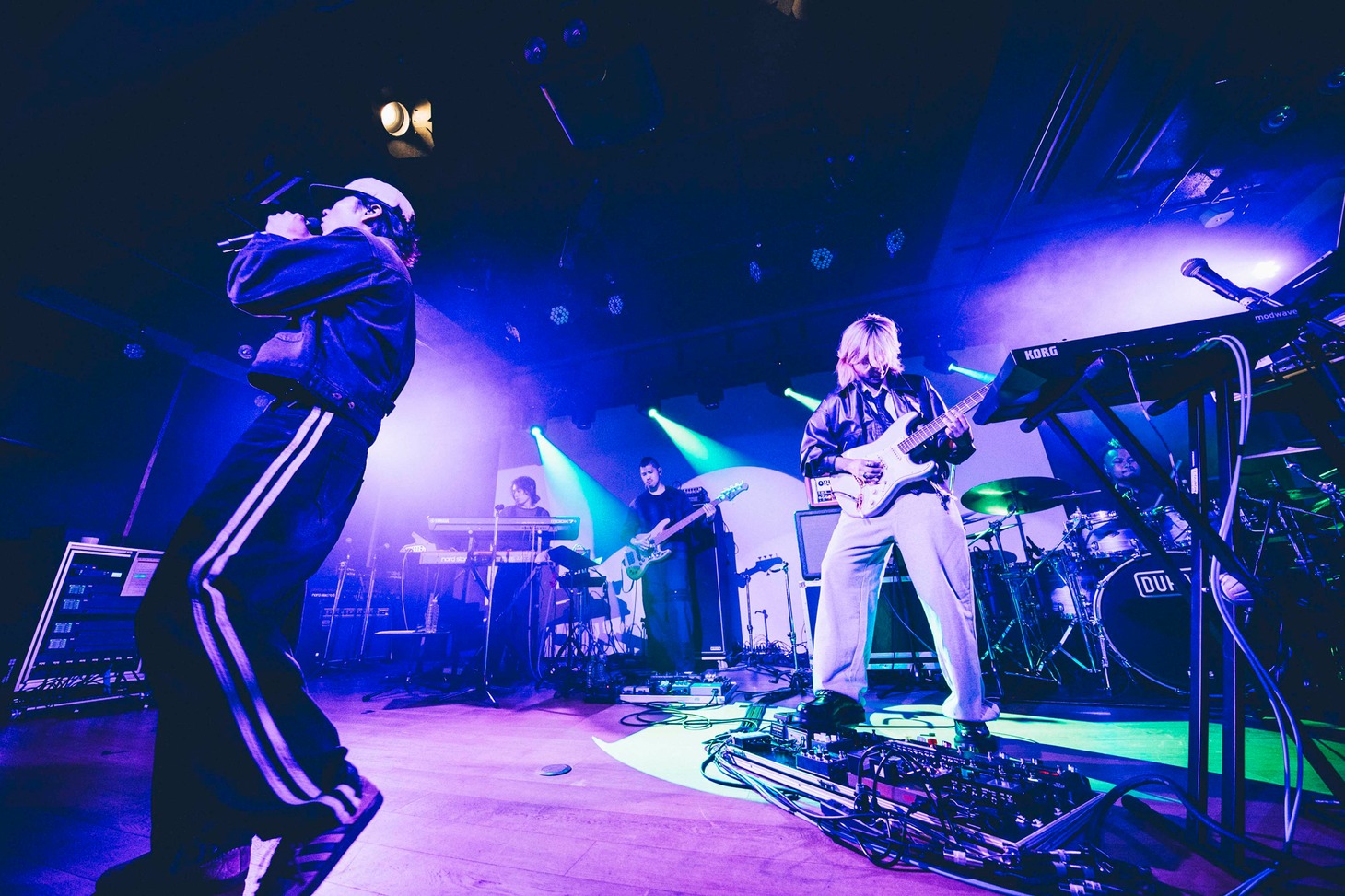 DURDN（撮影：横山マサト）