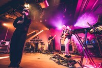 DURDN（撮影：横山マサト）