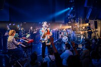 ALBATROSSのワンマンライブ「BECOME THE PLASMA」の様子。（撮影：ユイ）