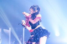 RIRYDAYのステージの様子。