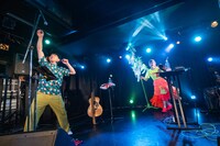 「ライブナタリー “堂島孝平 × 眉村ちあき” ～星に願いを～」振替公演の様子。