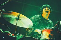 高橋武（Dr）（撮影：西槇太一）