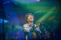 「wacci IROAI Tour 2024」の様子。