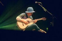 「wacci IROAI Tour 2024」の様子。