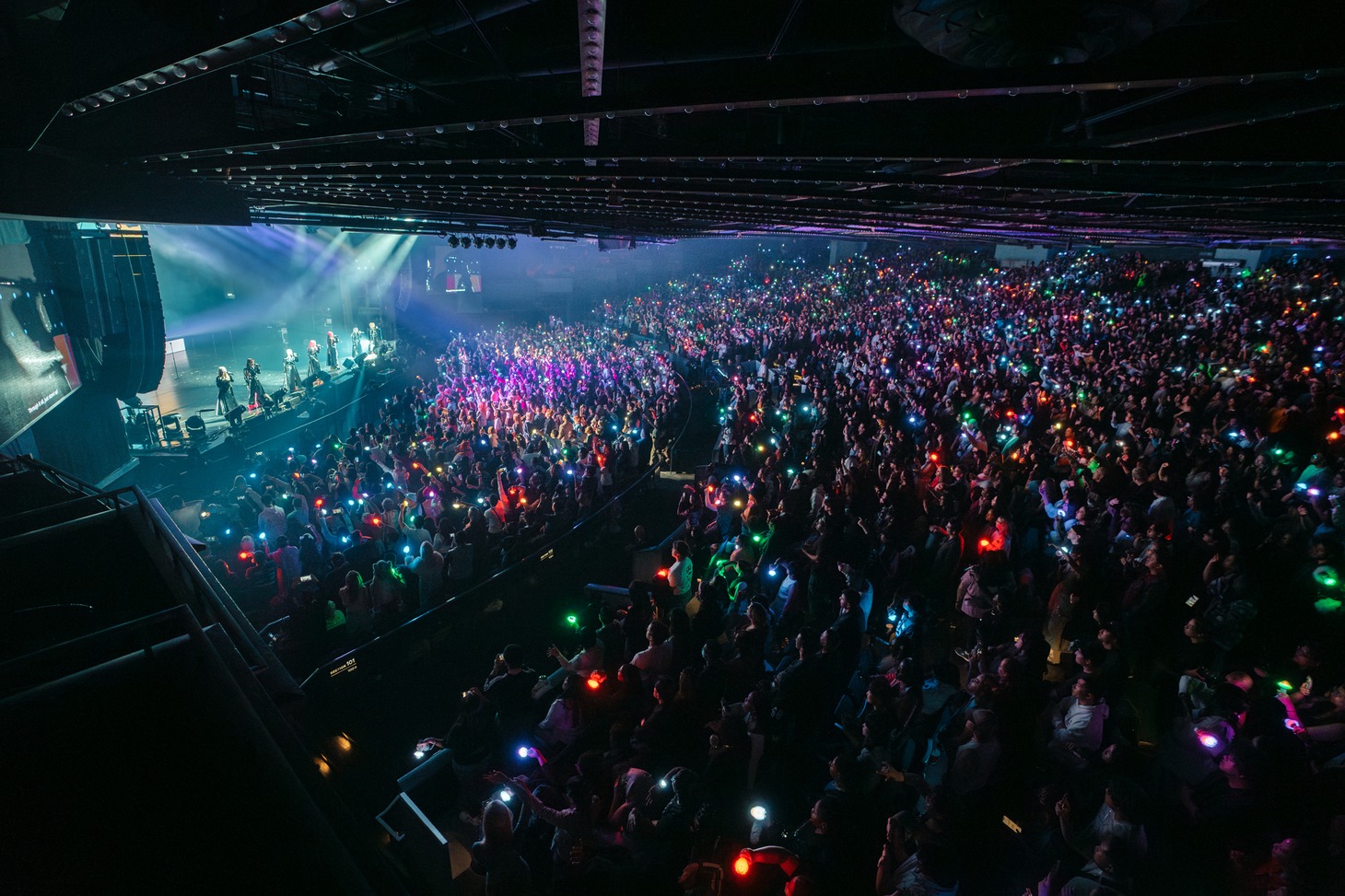 「XG 1st WORLD TOUR "The first HOWL"」ロサンゼルス公演の様子。