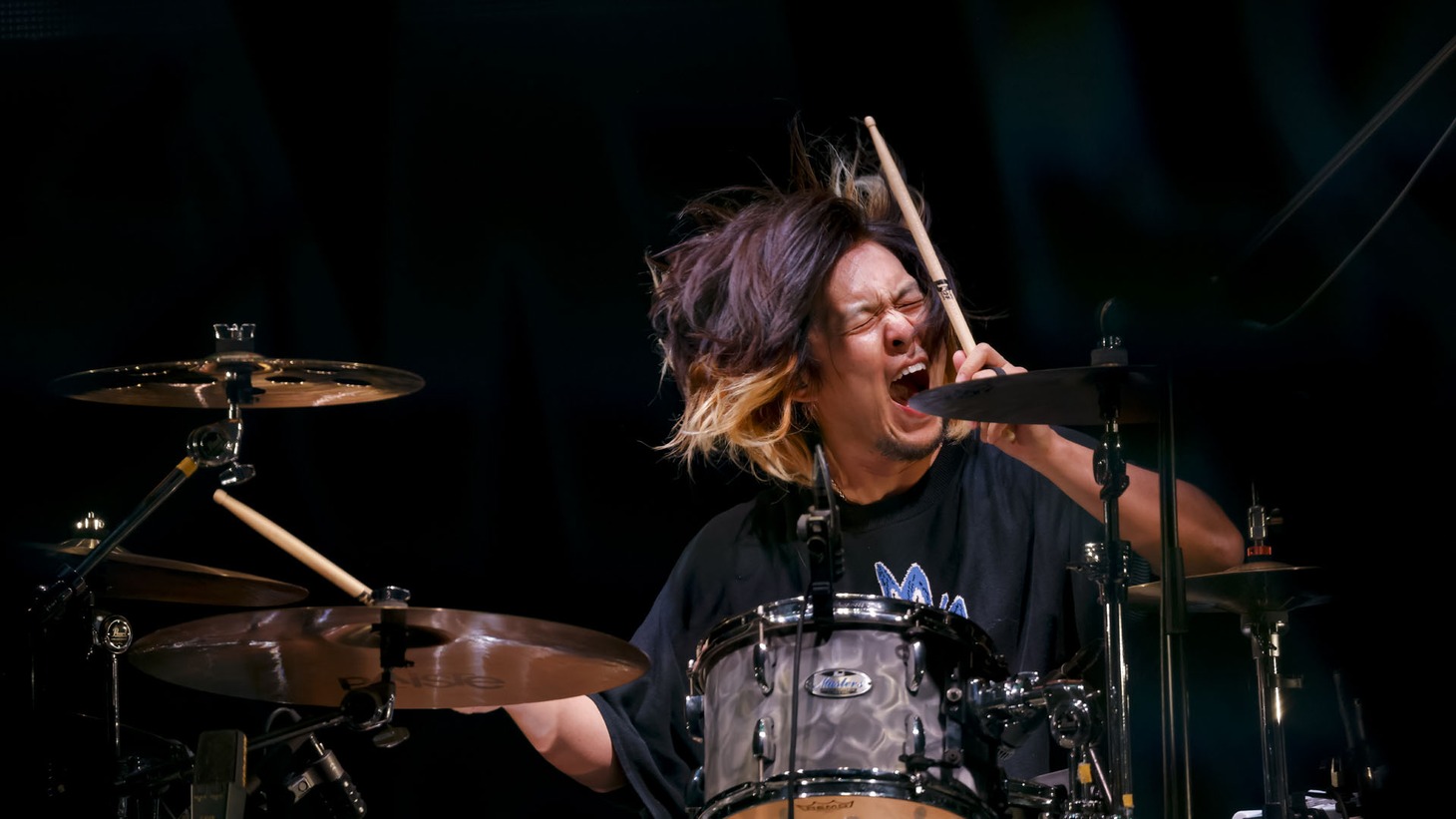 木内泰史（Dr, Cho）（撮影：SARU［SARUYA AYUMI］）