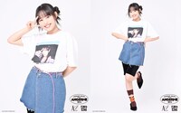 アンジュルム×BEAMSコラボTシャツを着用する後藤花。