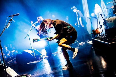 るみなす（G, Cho）（撮影：齋藤タカヒロ）