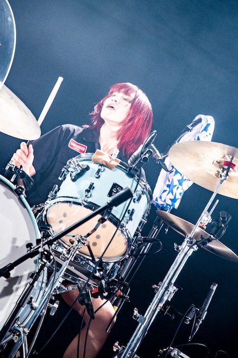 GK（Dr, Cho）（撮影：齋藤タカヒロ）