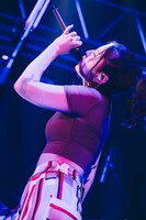 阿部真央（撮影：ハヤシマコ）