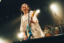 阿部真央（撮影：ハヤシマコ）