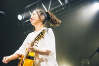 阿部真央（撮影：ハヤシマコ）