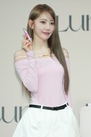 SAKURA（LE SSERAFIM）