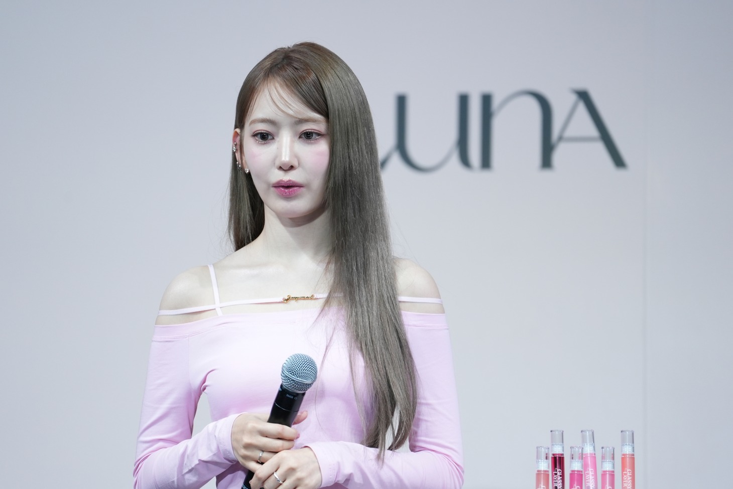 SAKURA（LE SSERAFIM）