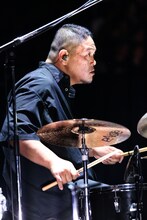 松下敦（Dr）（撮影：菊池茂夫）