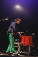 須藤優（B）（Photo by Viola Kam［V'z Twinkle］）