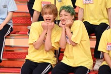 BUDDiiSのFUMINORIとFUMIYA。