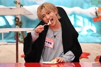 ケーキを食べる桜木雅哉（原因は自分にある。）。