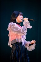 オープニングアクトを務めた加藤結。