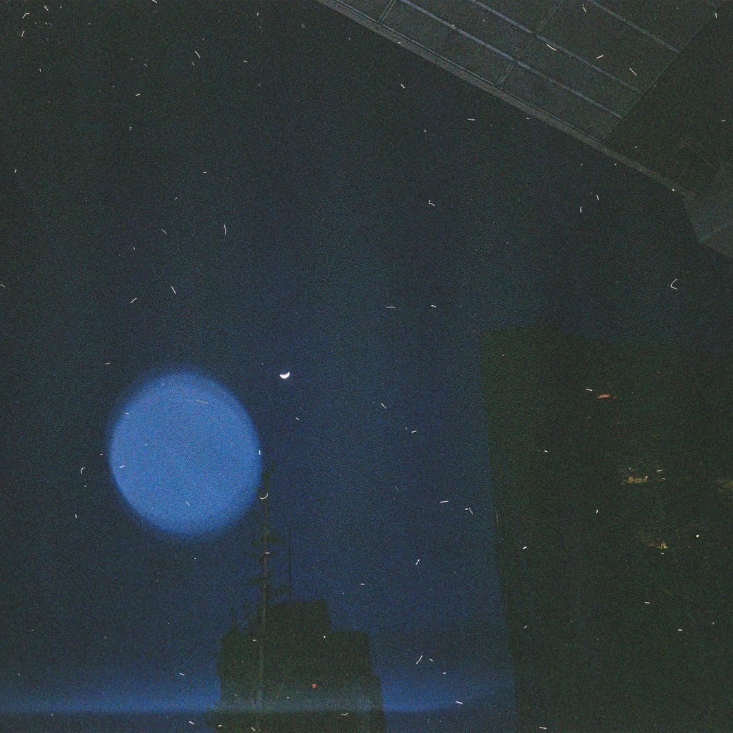 Chilli Beans.「blue night」ジャケット